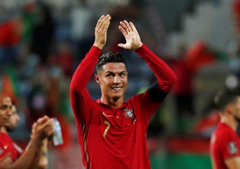 cristiano-ronaldo-segera-gabung-sesi-latihan-man-united-usai-dilepas-timnas-portugal-FQRI3Ygxtq